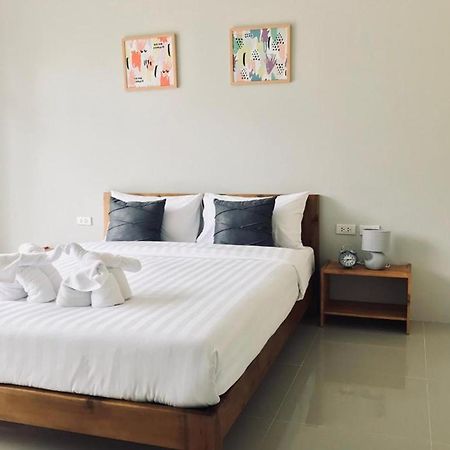 Snooze Inn Phuket Pa Khlok Eksteriør bilde