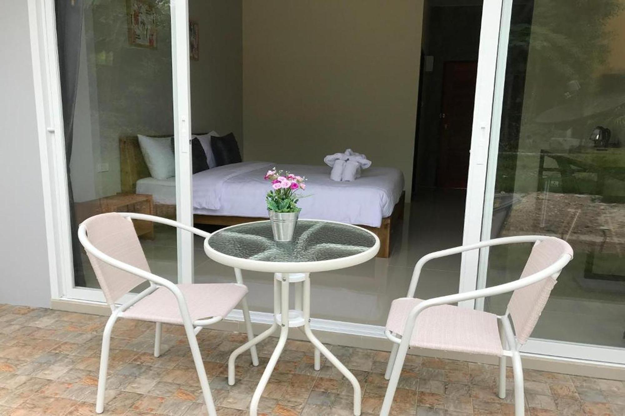 Snooze Inn Phuket Pa Khlok Eksteriør bilde
