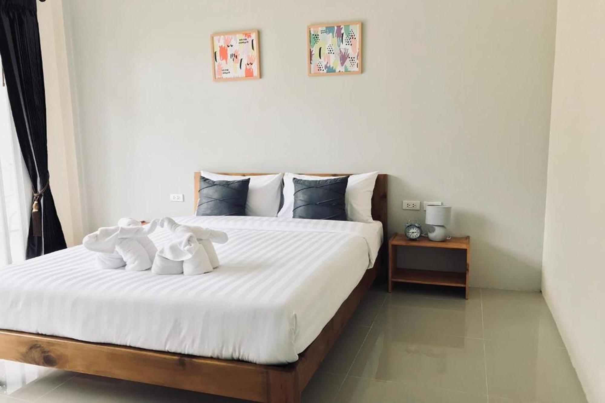 Snooze Inn Phuket Pa Khlok Eksteriør bilde
